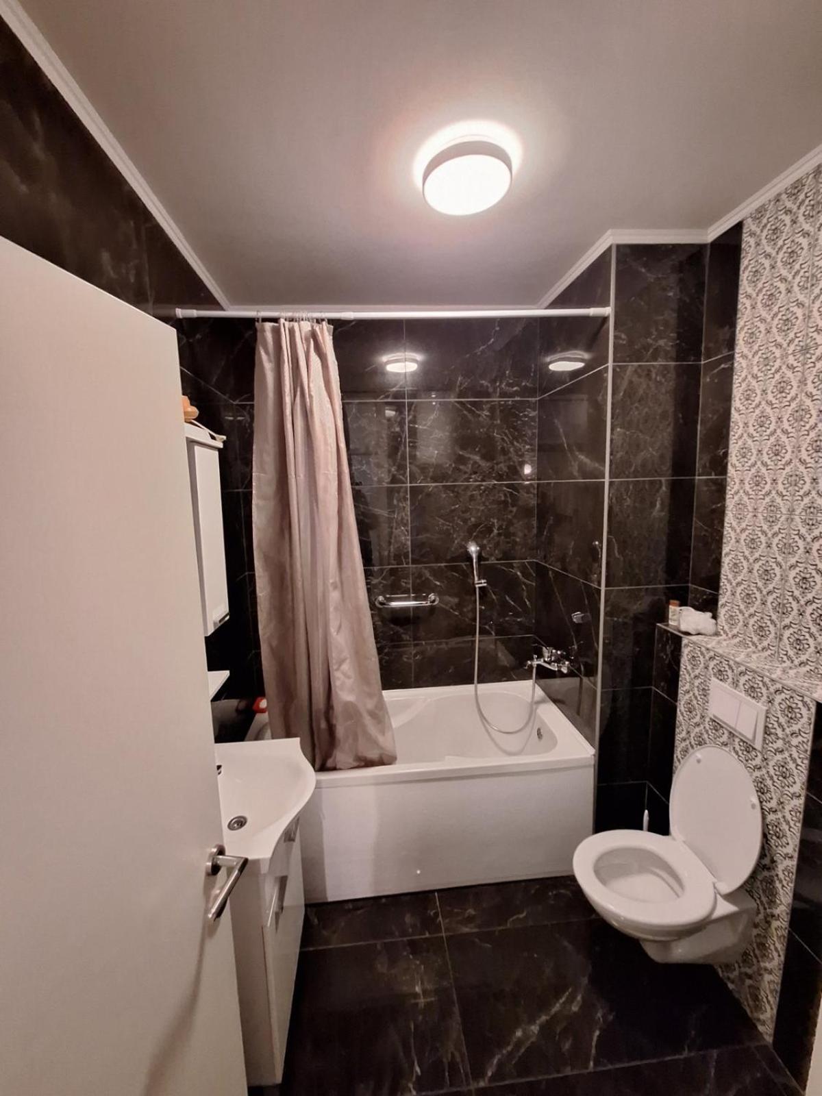 Elegantna Oaza Apartment Banja Luka Buitenkant foto